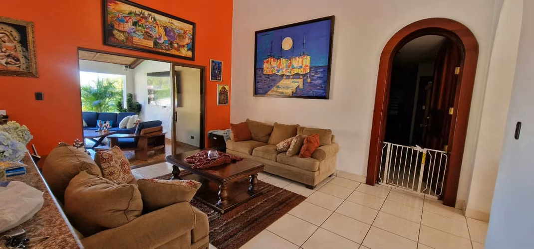 VFO 0255 GT   Amplia Casa ubicaci n c ntrica Villa Fontana - Imagen 5