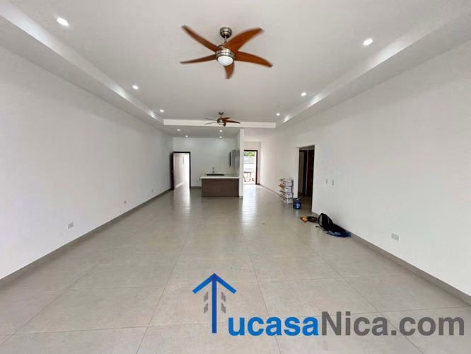 Moderna Casa en Villas de Santa Lucia - Imagen 2
