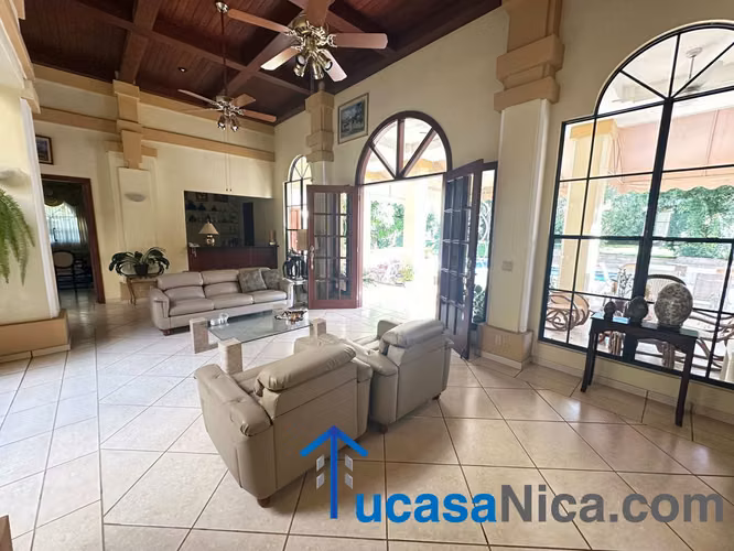 Casa grande en Venta y Renta en santo Domingo - Imagen 8
