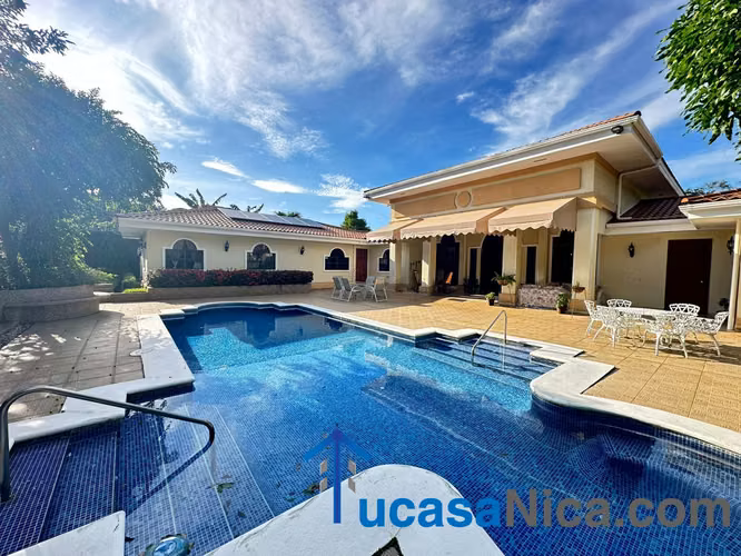 Casa grande en Venta y Renta en santo Domingo