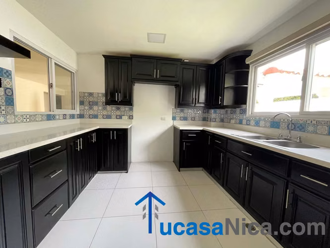Villa Fontana Reparto Seguro , - Imagen 13