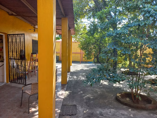 " Vendo Hermosa Casa en Colonia Universitaria, Carretera Norte"