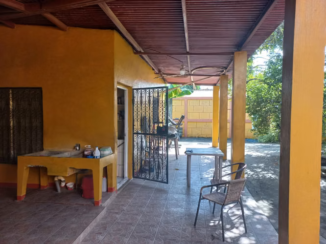 " Vendo Hermosa Casa en Colonia Universitaria, Carretera Norte"