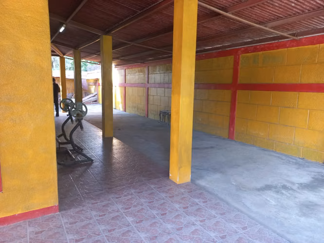 " Vendo Hermosa Casa en Colonia Universitaria, Carretera Norte"