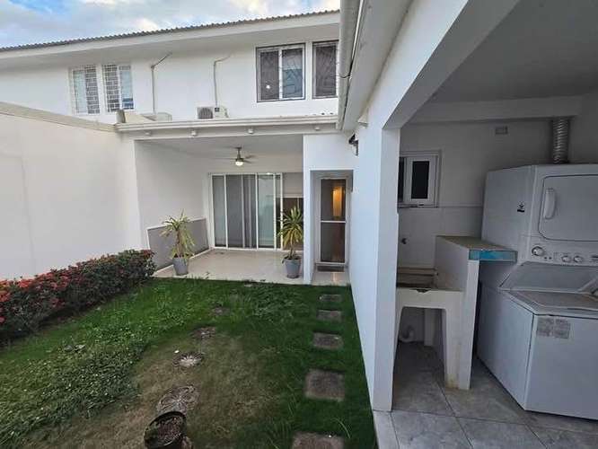 FP se renta hermosa casa en Frascatti - Imagen 5
