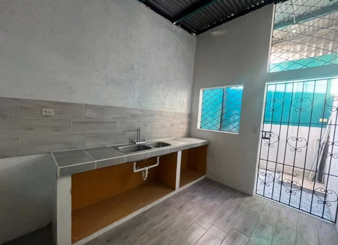 FP se vende casa precio ganga en Villa Miguel Gutiérrez - Imagen 4
