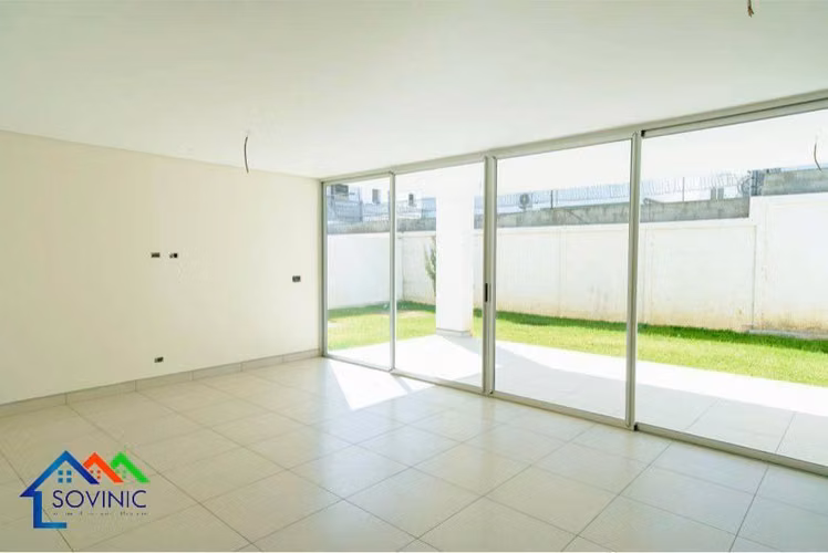Casa de 2 pisos en Nicaragua santo domingo Managua