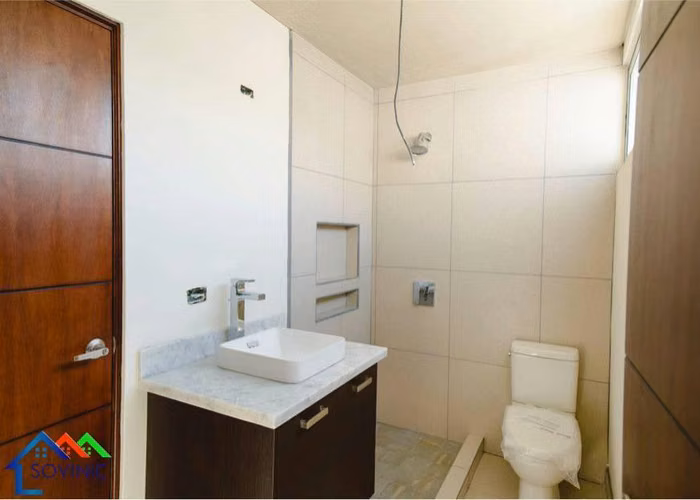 Casa de 2 pisos en Nicaragua santo domingo Managua