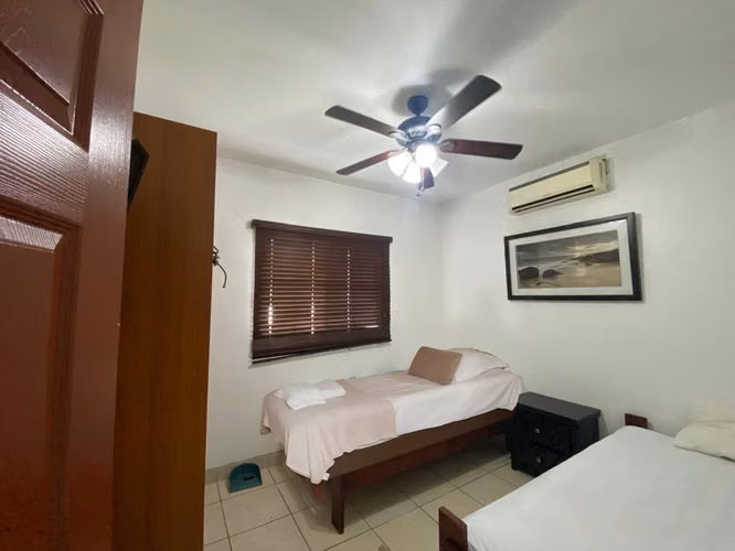 Oportunidad de Venta en Residencial Versalles, Carretera a Masaya - Imagen 17