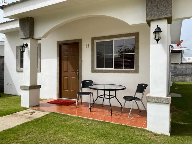 Oportunidad de Venta en Residencial Versalles, Carretera a Masaya - Imagen 8