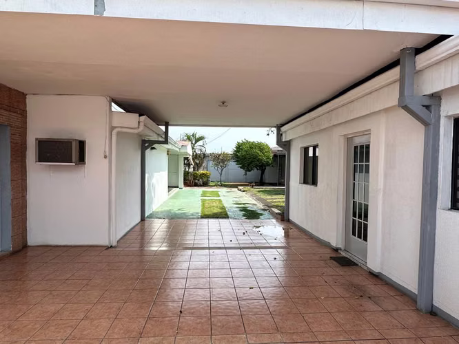 En venta edificio en Sta Ana (El arbolito) Managua-Nicaragua