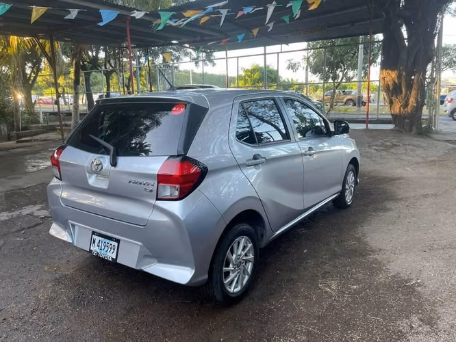 Renta de Sedanes automáticos - Imagen 5