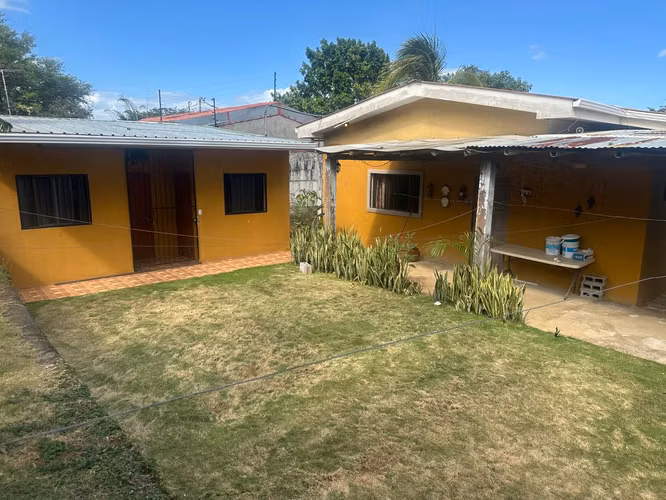 Venta de Hermosa y Acogedora Casa en Carretera Sur  Con Terreno de 969V2 - Imagen 11