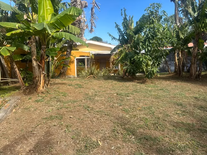 Venta de Hermosa y Acogedora Casa en Carretera Sur  Con Terreno de 969V2 - Imagen 14