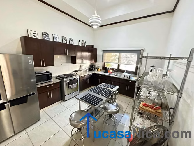 Casa Amueblada de  4 habitaciones - Imagen 14