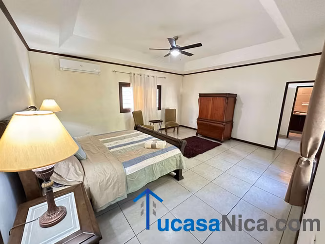 Casa Amueblada de  4 habitaciones - Imagen 8