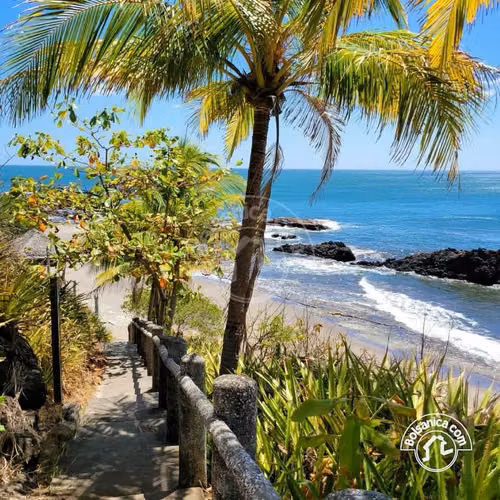 Venta de Terreno en Playa Hermosa en Condo