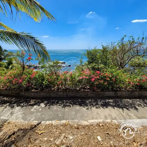 Venta de Terreno en Playa Hermosa en Condo