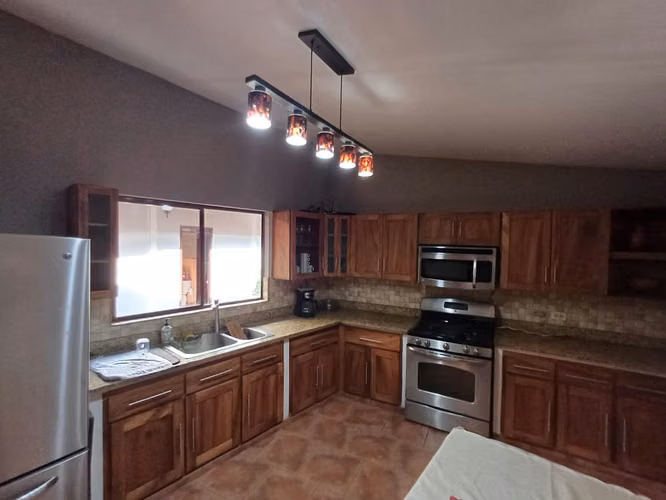 FP: Venta de Casa Moderna en Residencial Carretera Sur $129,500 - Imagen 8