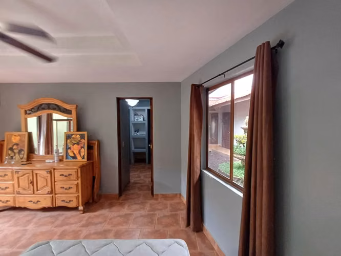 FP: Venta de Casa Moderna en Residencial Carretera Sur $129,500 - Imagen 5