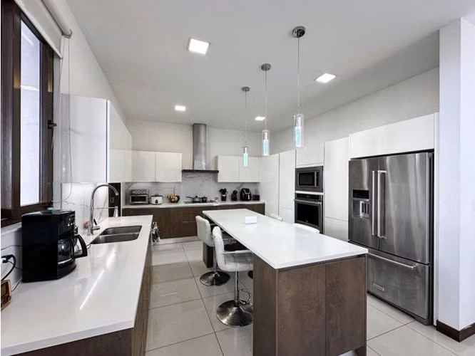 Rento con Muebles 5 habitaciones con sus baños - Imagen 10