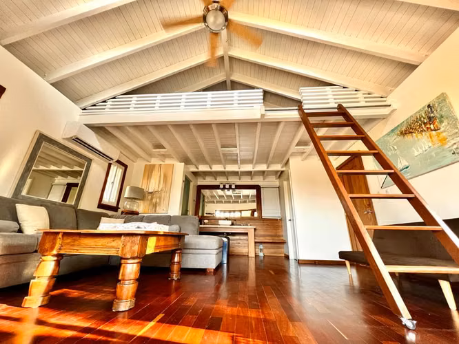 Se Vende Exclusiva Casa en Aqua Oceanfront Resort