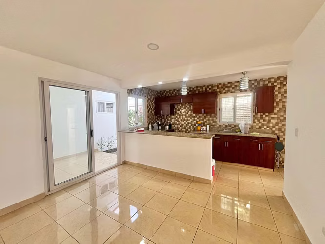 Se vende linda casa en vista de esquipulas