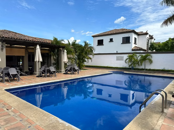Casa en condominio amueblada - Imagen 8