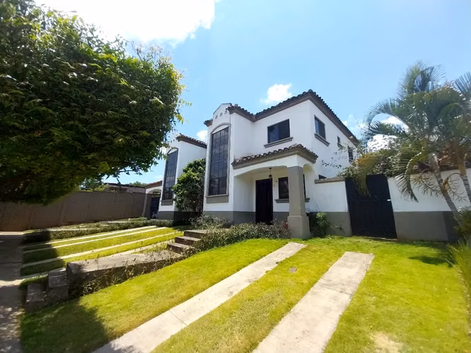 Casa en condominio amueblada - Imagen 10