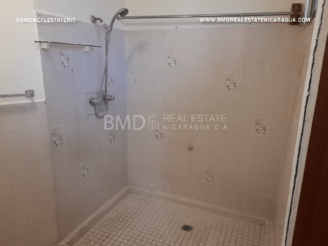 Venta de propiedad Comercial en Bolonia con Oficinas, Bodegas y Amplias Áreas de Operación 5382 - Imagen 10