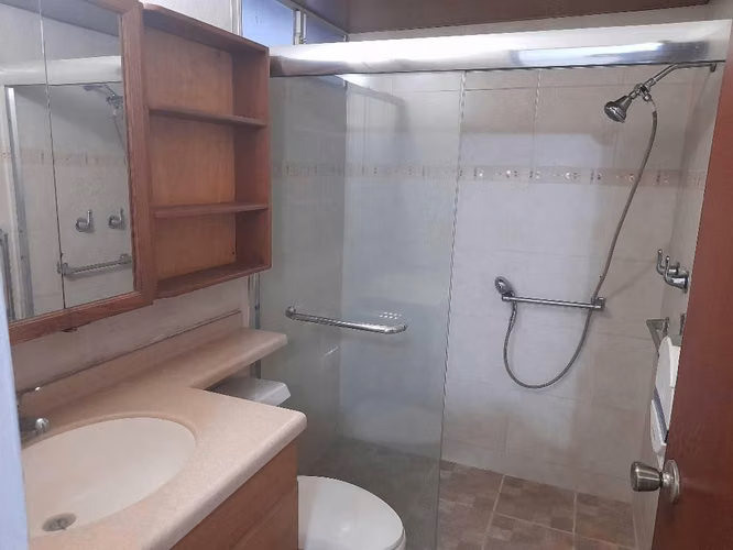 VENTA EN BOLONIA PARA NEGOCIO CON BODEGA 320MTS2 BUENA UBICACION 5382