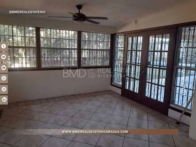 VENTA EN BOLONIA PARA NEGOCIO CON BODEGA 320MTS2 BUENA UBICACION 5382