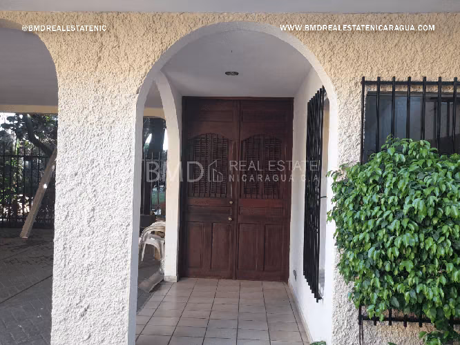 Venta de propiedad Comercial en Bolonia con Oficinas, Bodegas y Amplias Áreas de Operación 5382 - Imagen 2