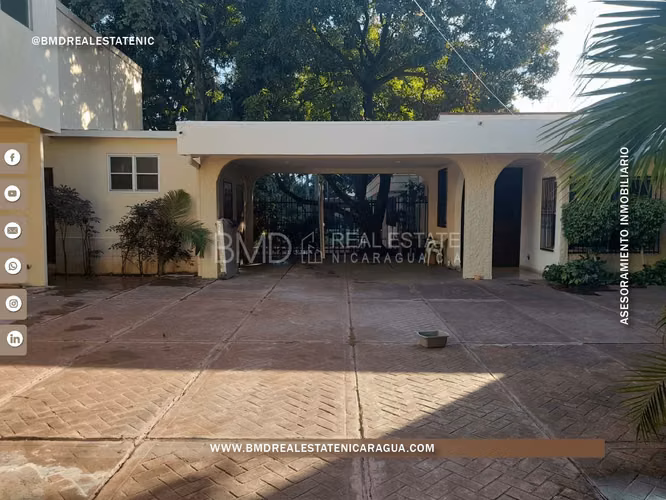 VENTA EN BOLONIA PARA NEGOCIO CON BODEGA 320MTS2 BUENA UBICACION 5382