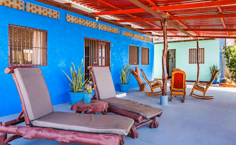 Beachfront Home or Hostel in Playa Masachapa, Nicaragua - Imagen 7