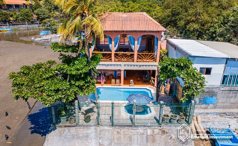 Beachfront Property in Playa Masachapa