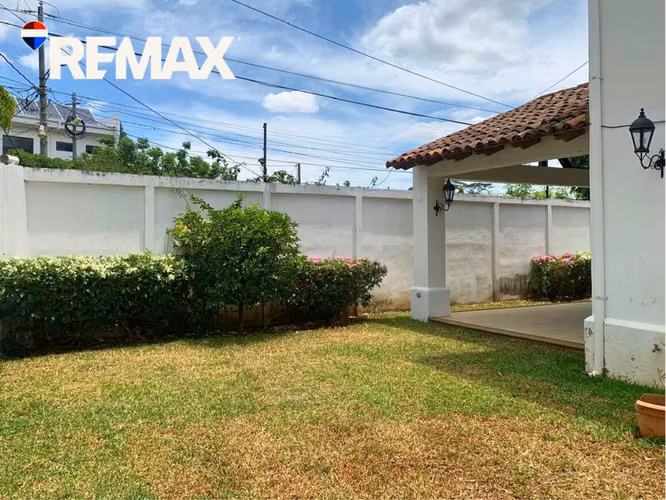 Casa en Renta en Las Colinas - Imagen 6