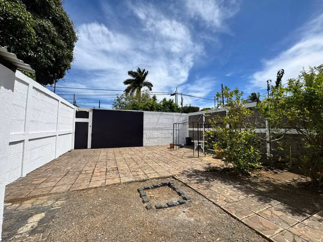 FP> ¡Oportunidad! Casa Moderna en Venta – Carretera Sur KM 10.5 $220,000