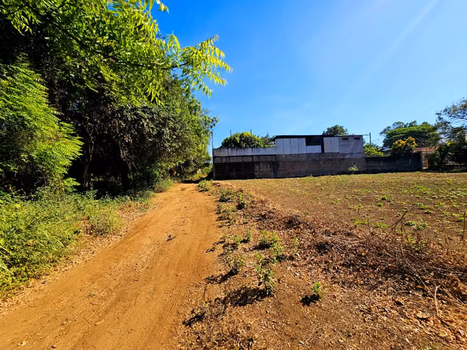 Terreno en venta en carretera vieja a leon