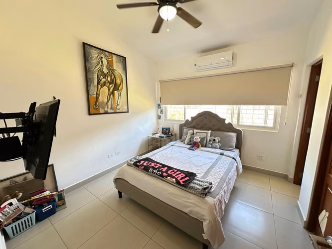  ¡Casa en RENTA con o sin muebles en Santo Domingo, Managua!  - Imagen 8