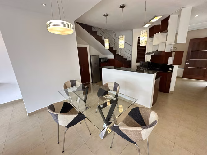  ¡Casa estilo apartamento con piscina privada!