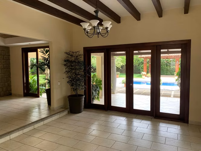 Hermosa casa en venta en Santo Domingo.