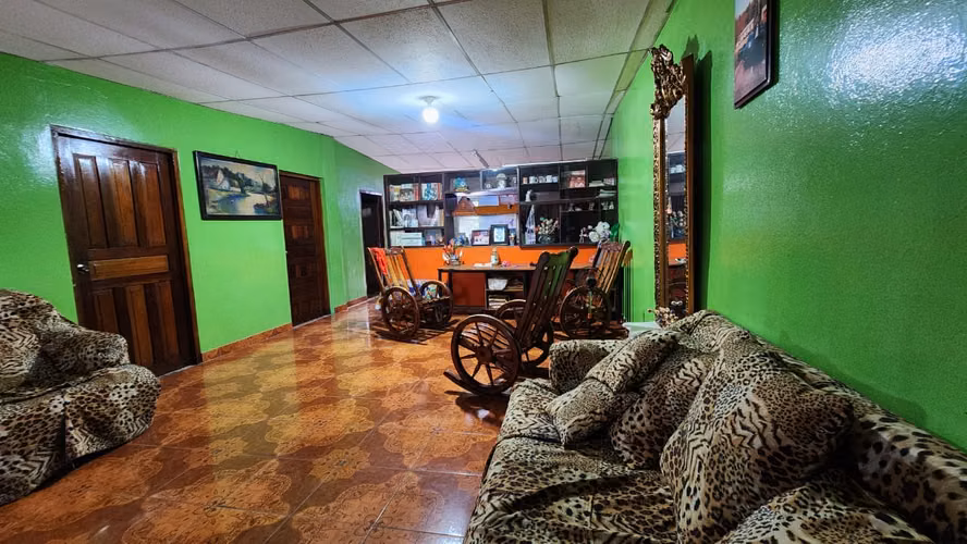 FP> ¡SE VENDE PRECIOSA CASA EN ENRIQUE BERMÚDEZ! $90,000