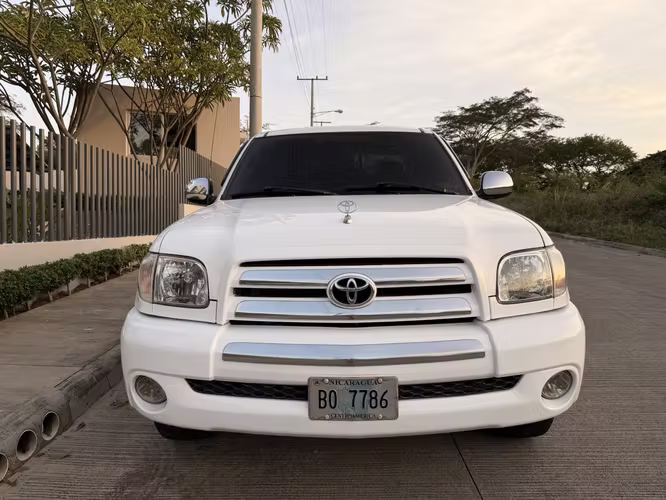 TOYOTA TUNDRA SR5