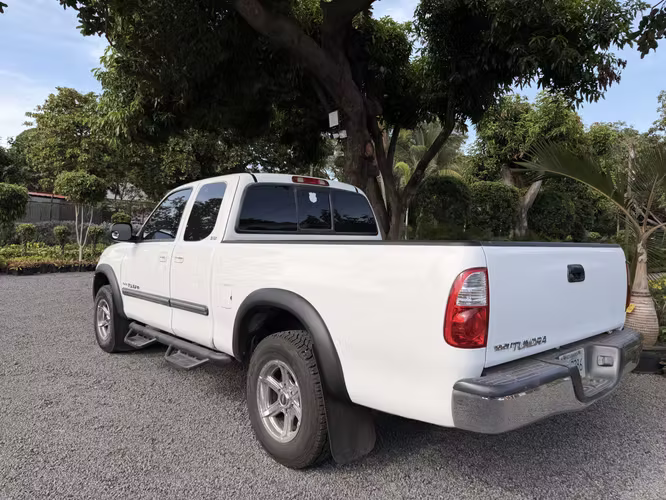 TOYOTA TUNDRA SR5