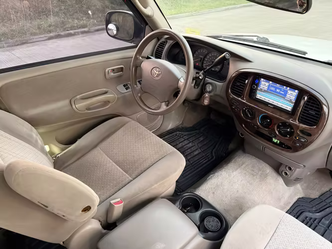 TOYOTA TUNDRA SR5