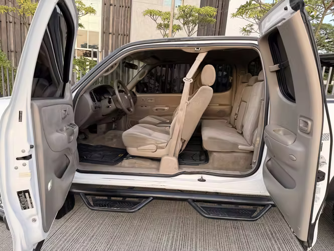 TOYOTA TUNDRA SR5