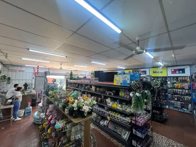 FP ¡Propiedad comercial ideal en Tipitapa – Lista para operar!  Precio de venta: $80,000