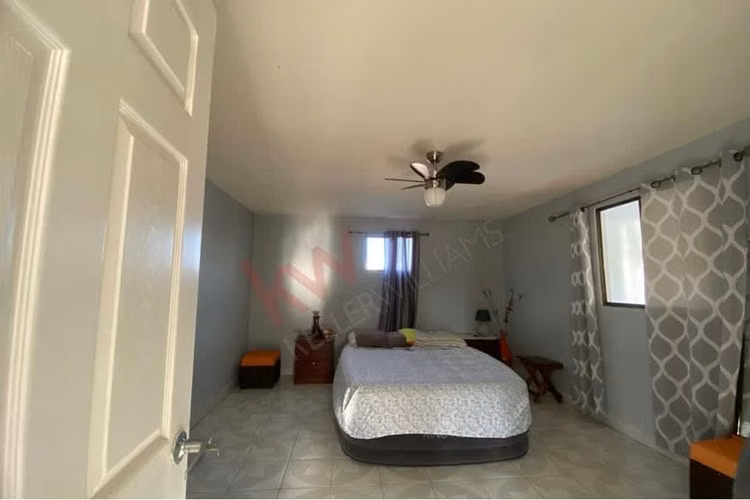 FP/ Hermosa casa en Villa Valeska $88,000 - Imagen 9