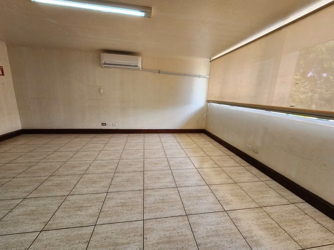 Venta de Edificio de Oficinas en Bolonia